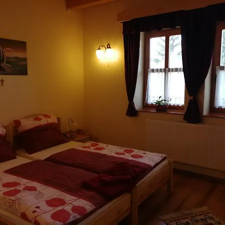 Vitis Vendeghaz ゲストハウス