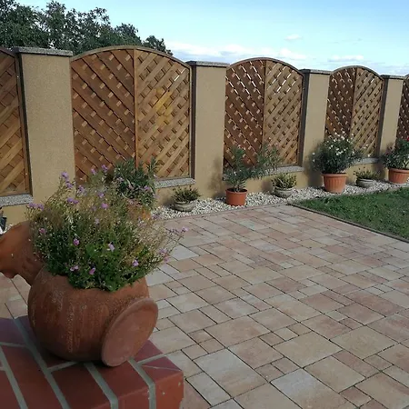 Vitis Vendeghaz ゲストハウス